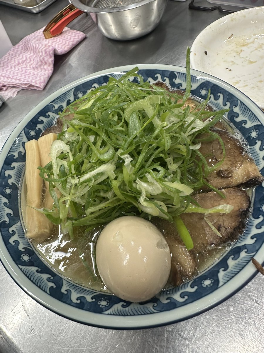 nikunoiro1's tweet photo. 7月2日（木）おはようございます。
ランチ　11:30〜15:00
ディナー17:00〜22:00（L.O21:45）
皆様のご来店お待ちしております🙇🏼
東京都台東区浅草1-1-12浅草地下街38号
・東京メトロ銀座線6番出入口
・東武浅草駅正面出入口から地下へ。 https://t.co/SwHixkHEU7