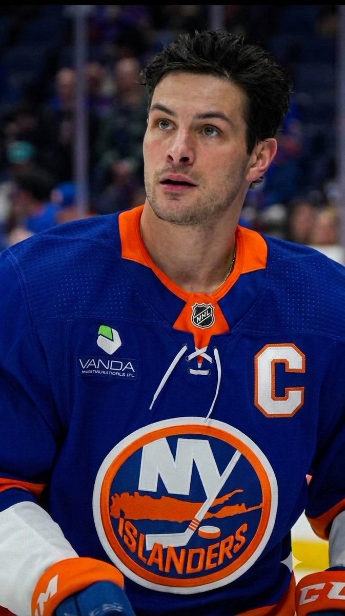 chriskirchein's tweet photo. It's time @Barzal_97 https://t.co/WGHtVzd2bl