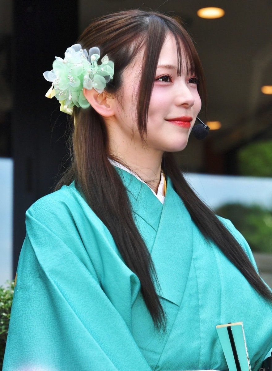 PSJ_matsu's tweet photo. おはようさんじゃ🍀

七月になりもうしたゆえ
本日は、とある場所へ参りまするぞ🎐✨️

お昼頃までは雨の予報🌧
外へ出る者は足元に気をつけるのじゃよ

 #あいち戦国姫隊  #前田まつ https://t.co/mnZWfE5fHT
