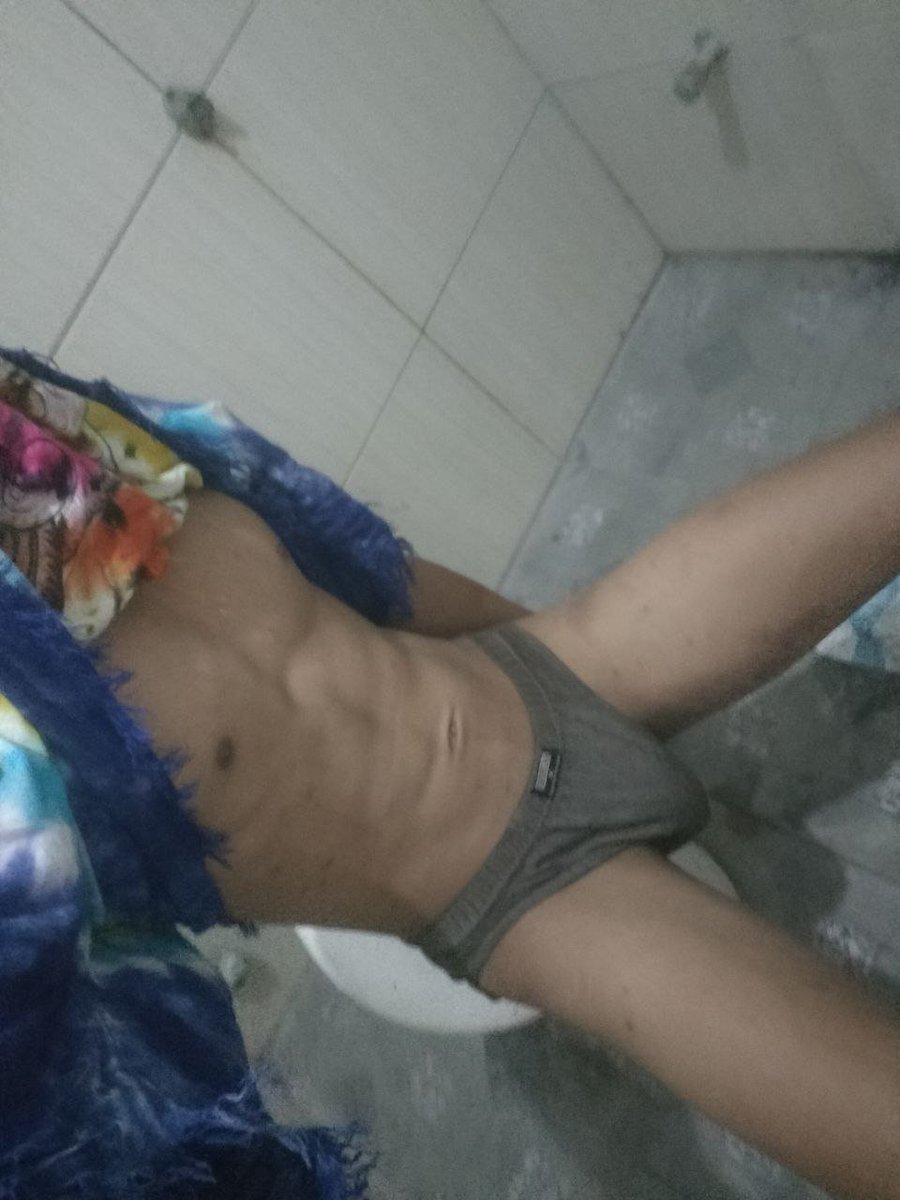 Jonshhh7's tweet photo. Bngun tdr pake sempak enk bngt adem https://t.co/QF4DRRFdNL