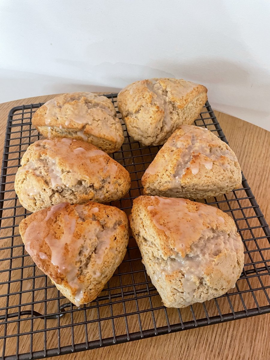 Just_Marsian's tweet photo. Today’s baking episode: maple gazed buckwheat scones https://t.co/Nn7XuyJH8u
