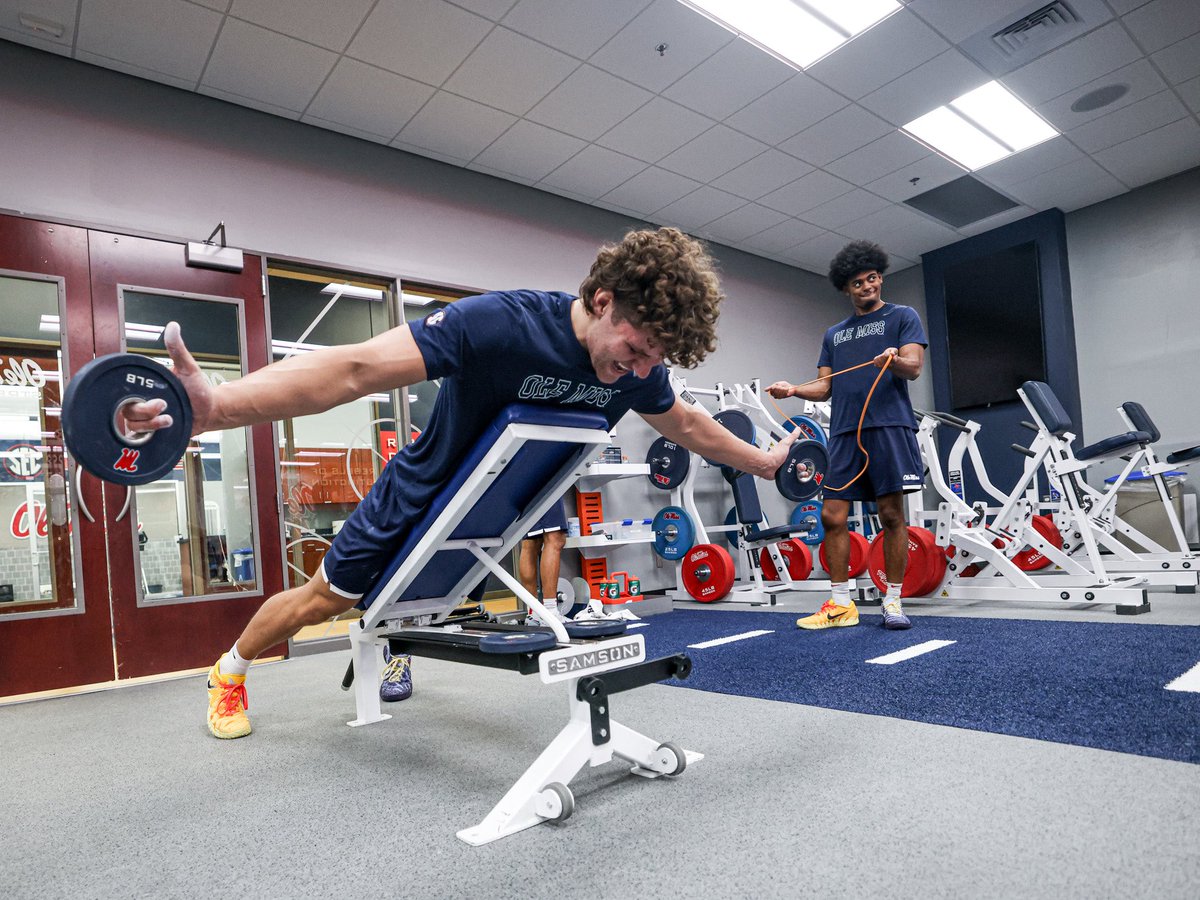 OleMissMBB's tweet photo. Laying down the foundation 💪

#HottyToddy x #4TheCulture https://t.co/shstR7kNG7