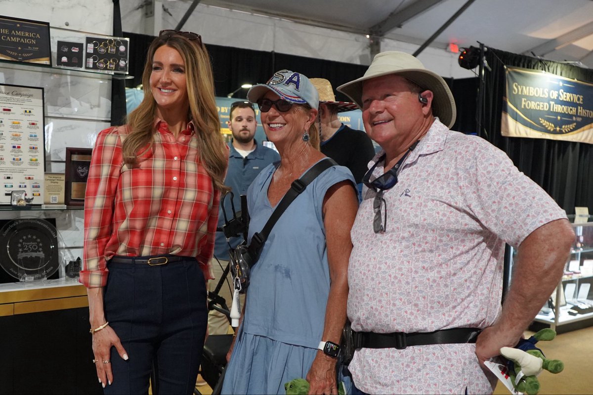 SBA_Kelly's tweet photo. Wonderful afternoon at the @Freedom250 Great American State Fair! 

I met so many families who traveled thousands of miles to our capital to celebrate together. This nation is filled with PROUD patriots who love America and all we stand for. 🇺🇸 https://t.co/oAMMdoEnEs