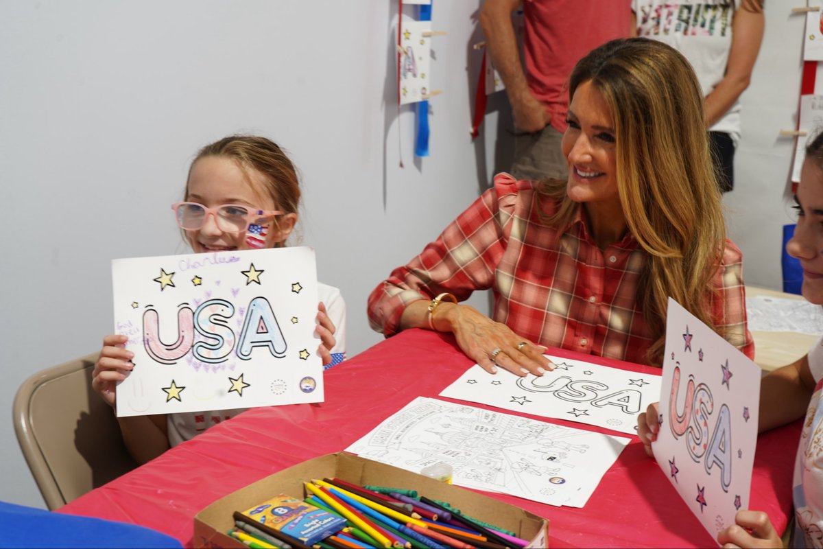 SBA_Kelly's tweet photo. Wonderful afternoon at the @Freedom250 Great American State Fair! 

I met so many families who traveled thousands of miles to our capital to celebrate together. This nation is filled with PROUD patriots who love America and all we stand for. 🇺🇸 https://t.co/oAMMdoEnEs