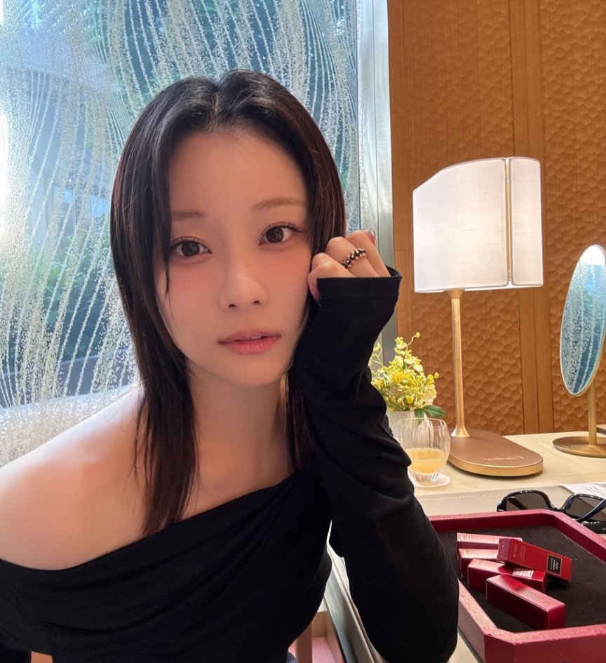 minomawari_bot's tweet photo. 重盛さと美
カルティエ　クラッシュ ドゥ カルティエ リング、オニキス
¥913,000 https://t.co/CIKgoLJwx9