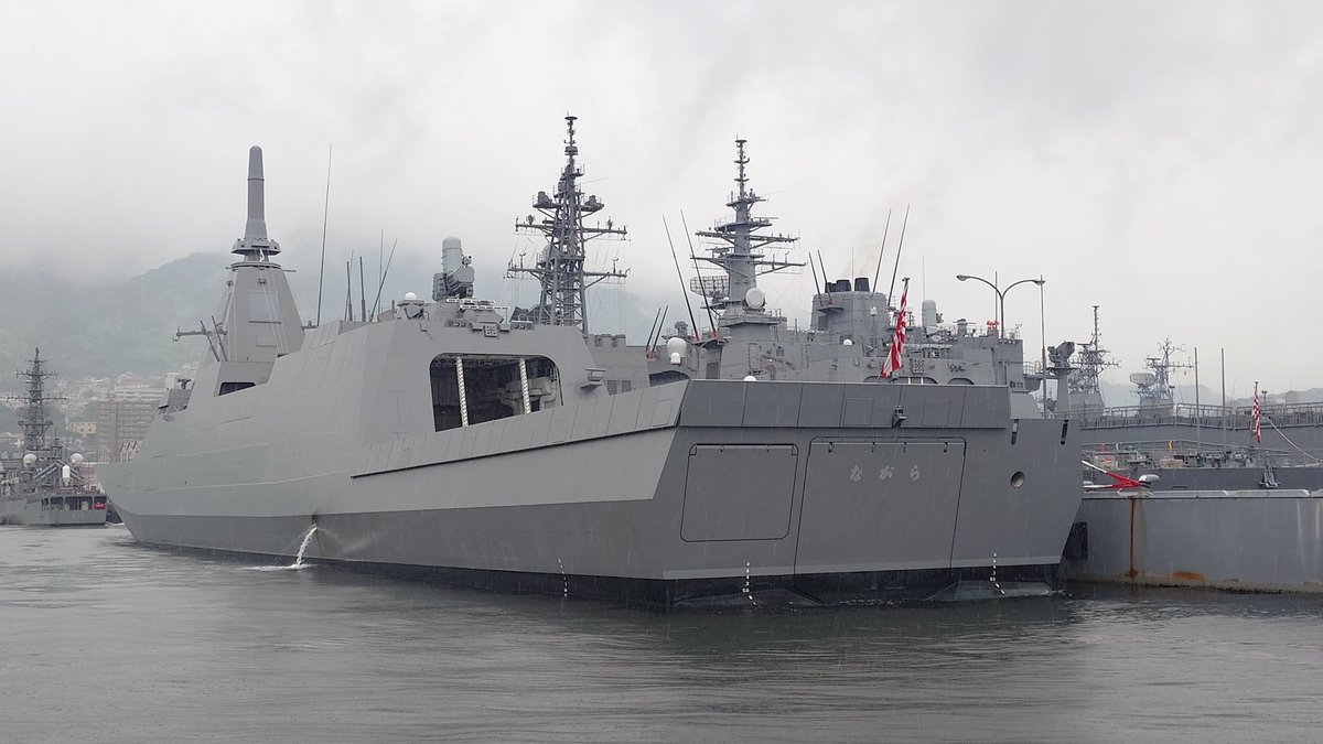 momijikun_shiba's tweet photo. おはようございます⛅️呉湾艦船めぐりです⚓️

今朝、こちらは降り続いてた雨も上がり天気は回復傾向です😀♫今日も無理なく頑張って下さいね☆

昨日、呉配備の護衛艦「ながら」が初入港👀✨是非、新旧の護衛艦を見比べに呉へ遊びに来て下さいね♫😺

夕呉クルーズはお休みです。

#艦船めぐり https://t.co/0y95JzuvpY
