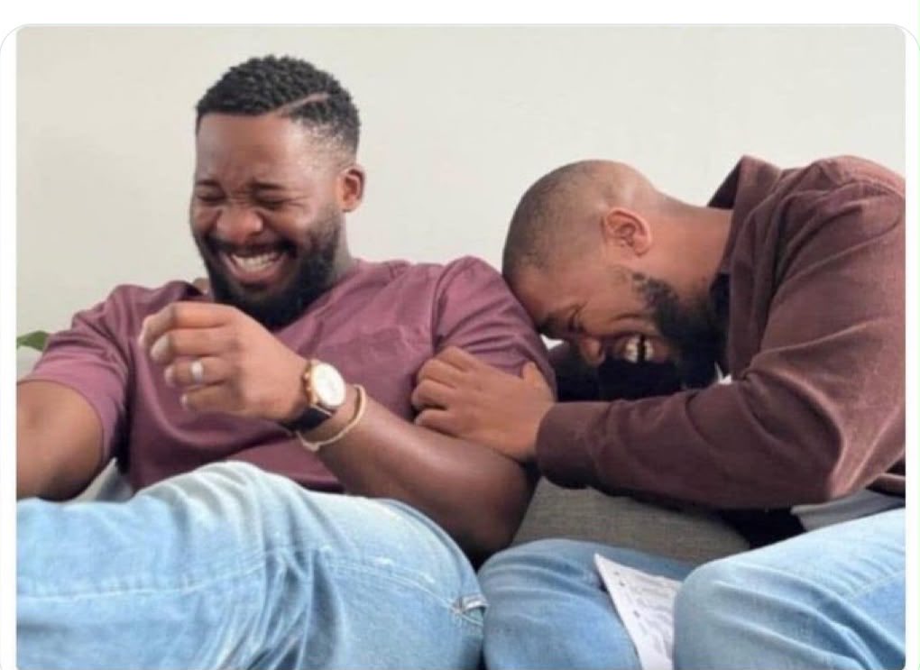 Hardexmovic's tweet photo. @naijahustlerr @dammiedammie35 Two olodo wey guide pass ur generation 😂😂😂 https://t.co/WZnimrSgN3