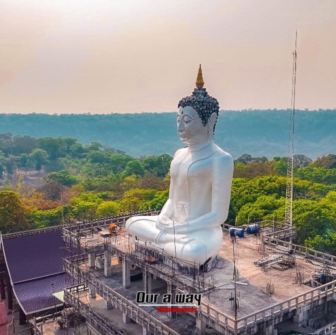 Ouraway1's tweet photo. 🌿🍃 วัดผาพยอม อำเภอหนองสูง จังหวัดมุกดาหาร

อีกหนึ่งสถานที่ที่โอบล้อมด้วยความสงบ ท่ามกลางธรรมชาติและความร่มรื่น เหมาะสำหรับแวะไหว้พระ ทำบุญ และพักใจจากความวุ่นวาย

#Ourawayเส้นทางของเรา #เก็บความทรงจำผ่านภาพถ่าย #AirMukมุมสูงมุกดาหาร #มุกดาหาร #หนองสูง https://t.co/JFqoVC7Pyf