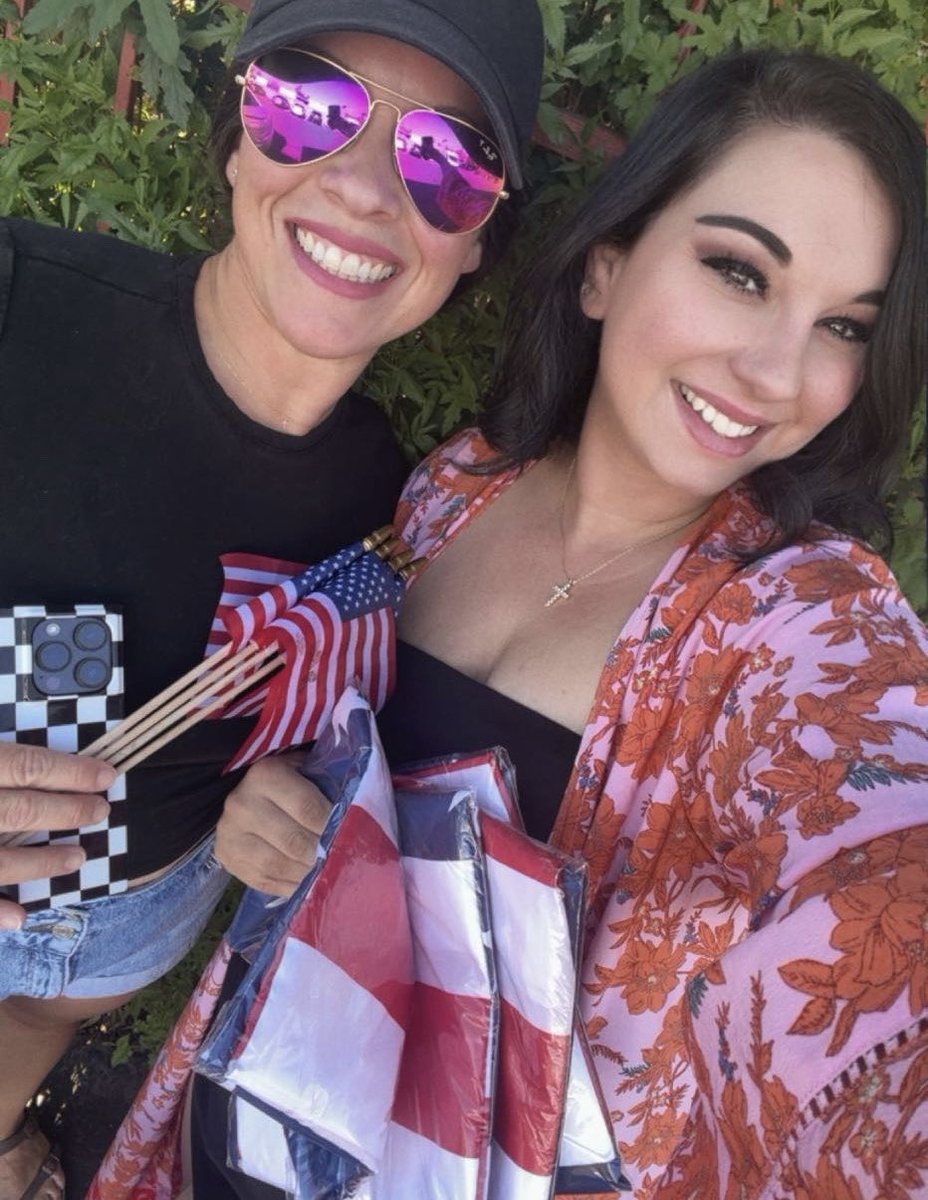 BritnyTavilla's tweet photo. Handing out Flags to neighbors in honor of 4th of July quickly  approaching and excited for the upcoming election! GO BIGGS ❤️🤍💙 https://t.co/Dq4DZdRzPk