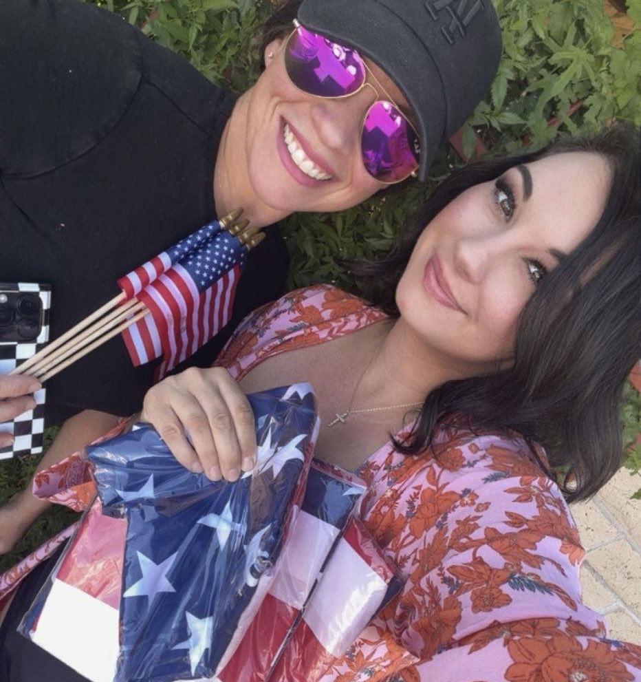 BritnyTavilla's tweet photo. Handing out Flags to neighbors in honor of 4th of July quickly  approaching and excited for the upcoming election! GO BIGGS ❤️🤍💙 https://t.co/Dq4DZdRzPk