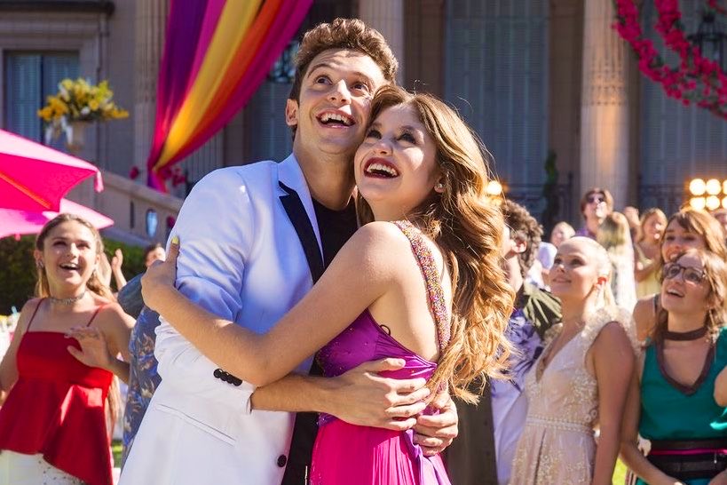 cryforks's tweet photo. ME ESTÁS DICIENDO DISNEY QUE TE PASASTE ESTE FINAL POR DONDE QUISISTE, DESTRUISTE TANTO LA PAREJA QUE TODOS QUEREMOS, LA RAZÓN POR LA CUAL QUERÍAMOS #SOYLUNA4 Y NO LES DAS UNA CANCIÓN A LOS PROTAGONISTAS!? https://t.co/BsGtJffLMK