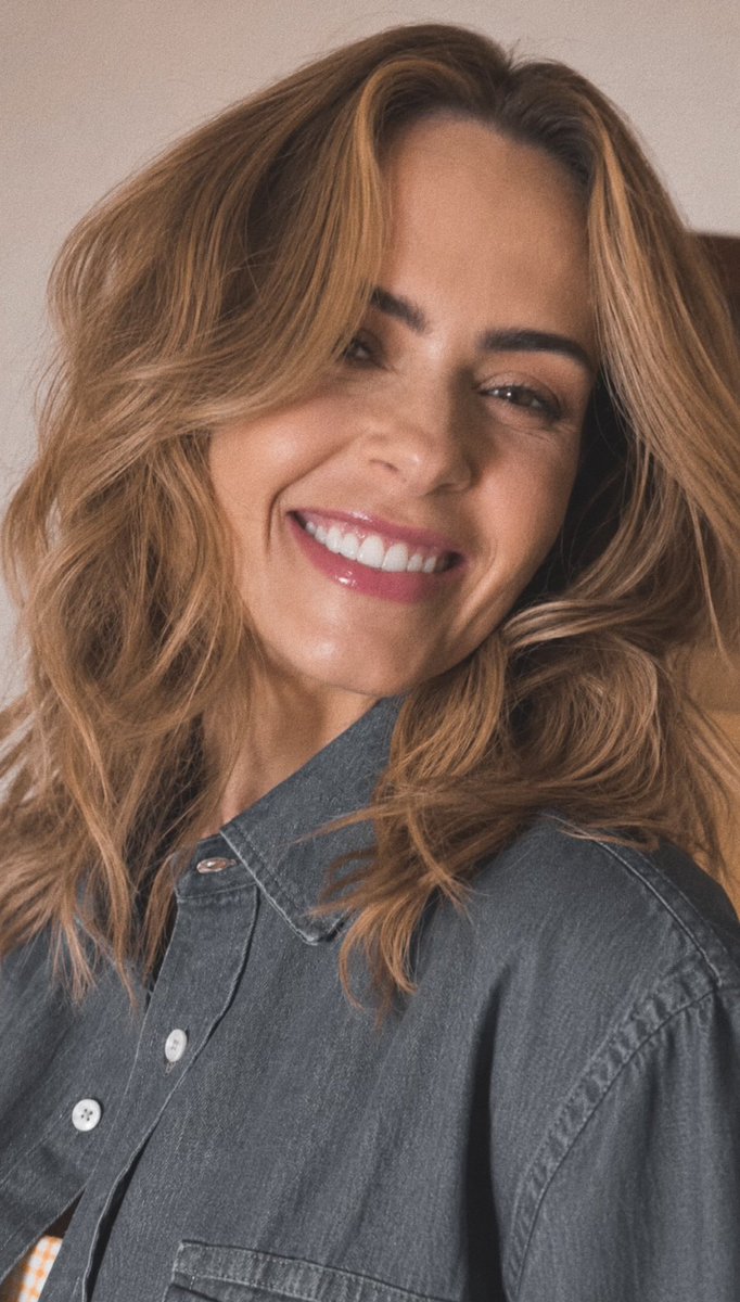 artsccl's tweet photo. Poxan Ana Paula, você é tão linda! 🥹🫶🏻 https://t.co/0lm5Ul9AJY