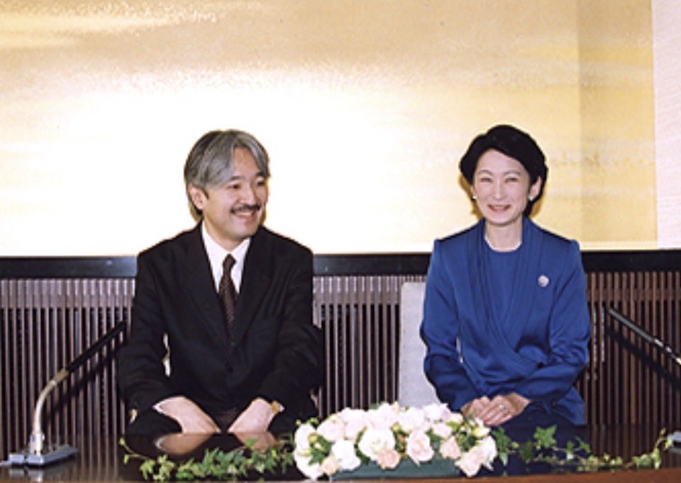 kawatatsunews's tweet photo. 敬宮さまが誕生されても
第二子を…と長官からも言われていた
とうとう帯状疱疹を発症され入院された
江頭家の祖母や高円宮殿下も亡くなりメンタルをやられてしまわれた

それなのに
皇太子妃の苦労が分からないと言った秋篠宮
今コイツは誹謗中傷だのイジメだのと会見で弱音を吐き続ける https://t.co/NXUp9awC4R