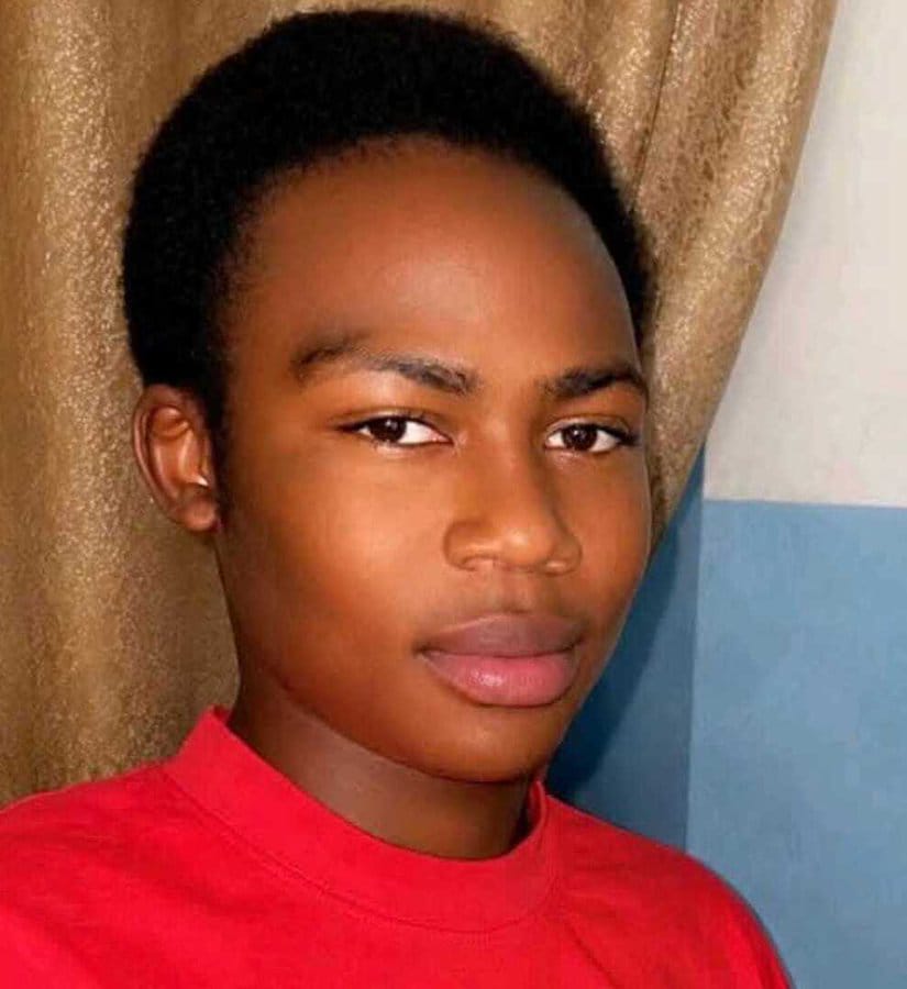 ElinaF95450's tweet photo. Avis de recherche à N'Djamena ⚠️
Un adolescent a disparu. C’est très inquiétant pour la famille. Merci de partager au maximum pour aider à le retrouver vite.
Toute information est importante. Contactez la famille ou le commissariat le plus proche. 🇹🇩
#Tchad #Njamena https://t.co/fAXKauEknU