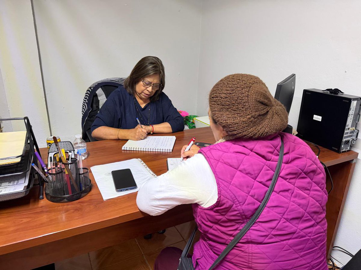 LetyHaroCDMX's tweet photo. El día de hoy recibí en el Módulo de Atención Ciudadana a vecina de la colonia Actopa Sur de la alcaldía Tlalpan.

Escuché sus inquietudes y reiteré mi compromiso de dar seguimiento a sus solicitudes, continuamos trabajando en beneficio de nuestra comunidad.
.
.
#diputadalocal #LetyHaro
#modulodeatencionciudadana
