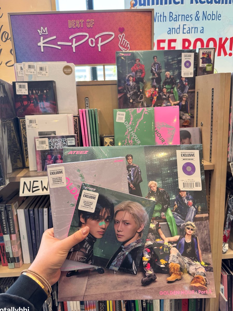 totallyhhj's tweet photo. went through the kpop section behind the counter to find the gorgeous golden hour: part 5 albums 😍😍😍 I love the digipack and vinyl so much!

📌 los angeles, ca 👼🏻 

@hello82official @ATEEZofficial 
#hello82 #82giveaway #MyLocalBN https://t.co/zFhwC1EjD9