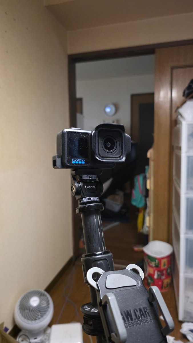 CashMeowLIVE's tweet photo. Mission 1 pro paired with an iPhone 17 pro might be the best handheld lightweight cinema recording pair money can buy right now that can do 8k 60fps. 

Thanks @cashmeow community, for hooking it up! 

#goro #mission1pro #8k #iphone https://t.co/Pj6BTQuyzZ