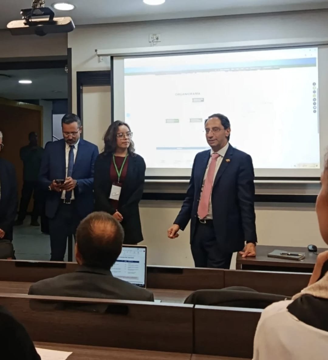 Paiscafre's tweet photo. Juliana Guerrero del gobierno entrante... https://t.co/J2WRZUMN2N