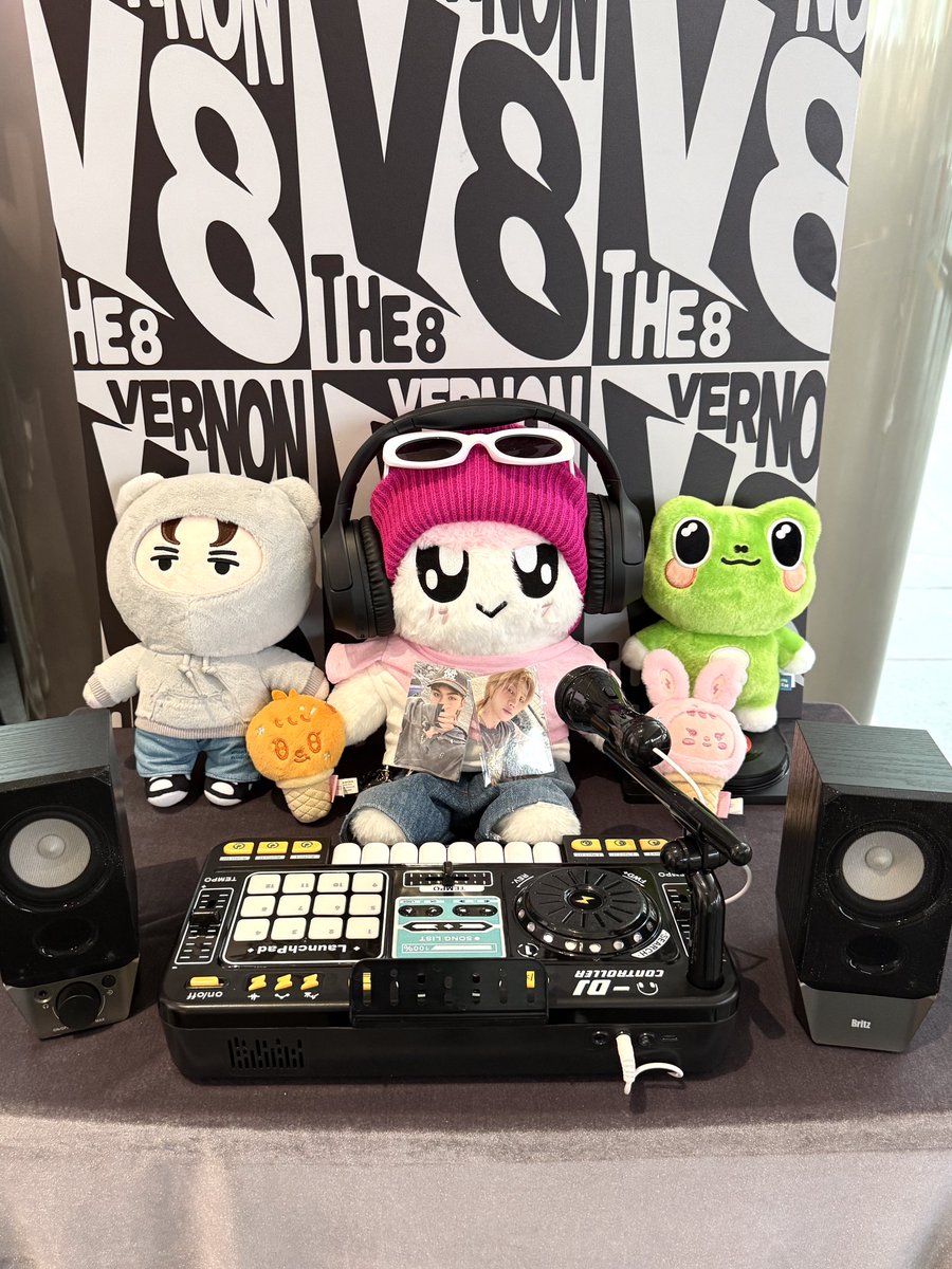 ee0010041230's tweet photo. 260702 V8 음중 사녹 와따아🩵 https://t.co/n4dDhKQdwC