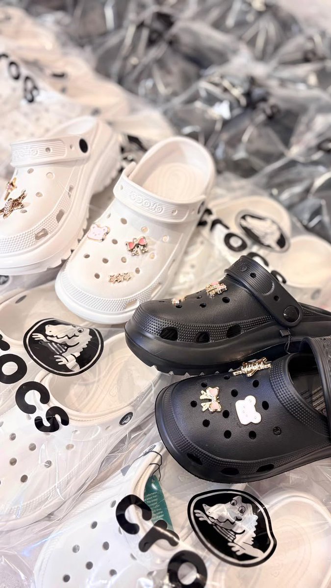 sniftysyl's tweet photo. WTS - CROCS BAE CLOG
black size 40/41
140k onlyy 👀💗
bisa orenn https://t.co/PdKqJz4ZNb