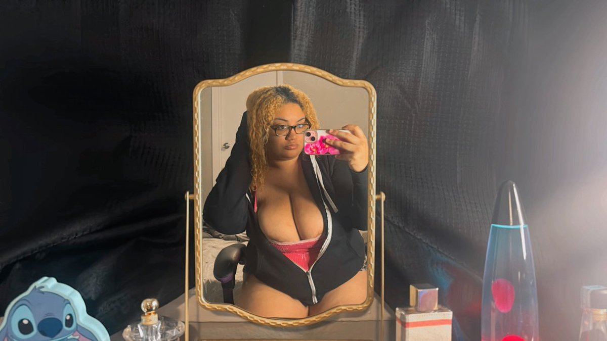 NikoBaby👅 tweet media
