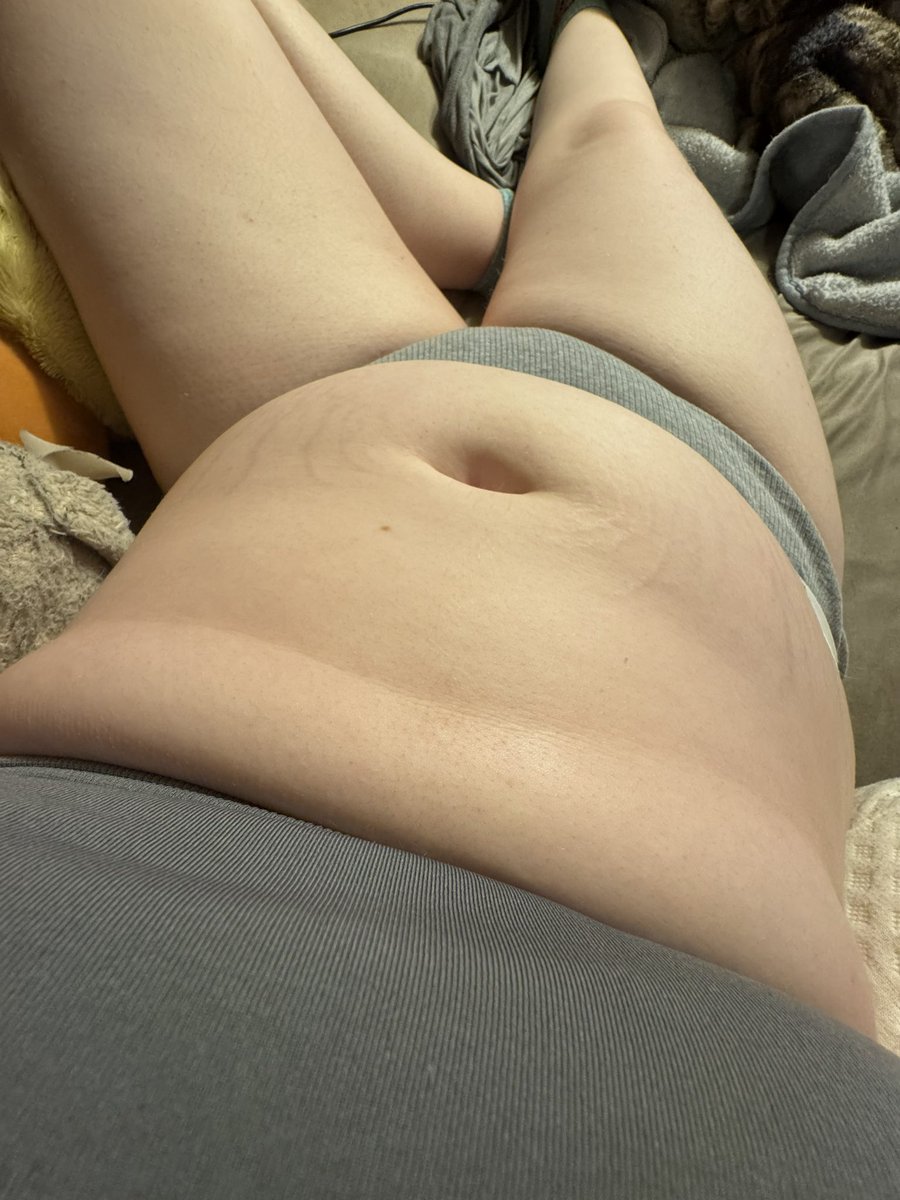 BunnyHeartbeat's tweet photo. $60 for the set. 
Worn for 3 days and m@sterbated once. 
Either DM me here or on my Telegram. Price is final! 

#pantiesforsale #panties #chubbygirl https://t.co/a4WBAHxDWi