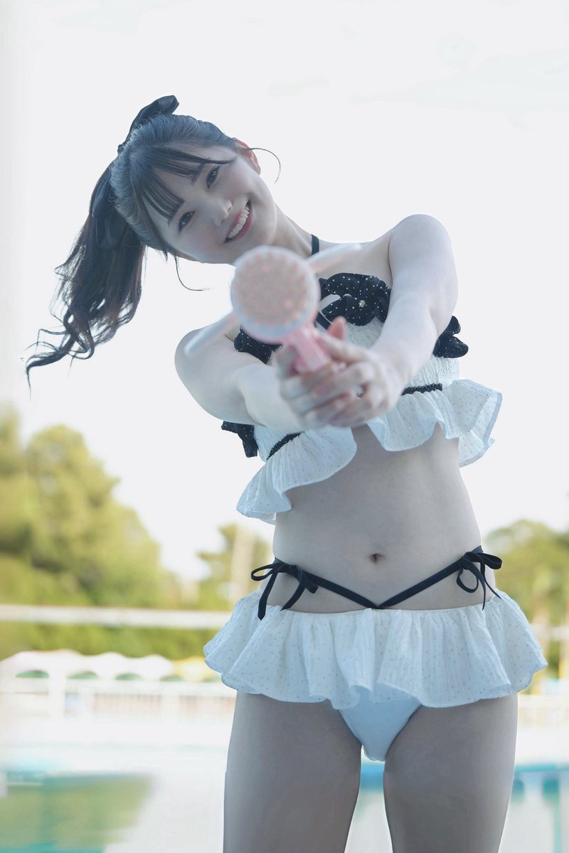 2badend's tweet photo. この子アイドルじゃなくてセクシー女優ってマジか https://t.co/jYJpSJB9K6