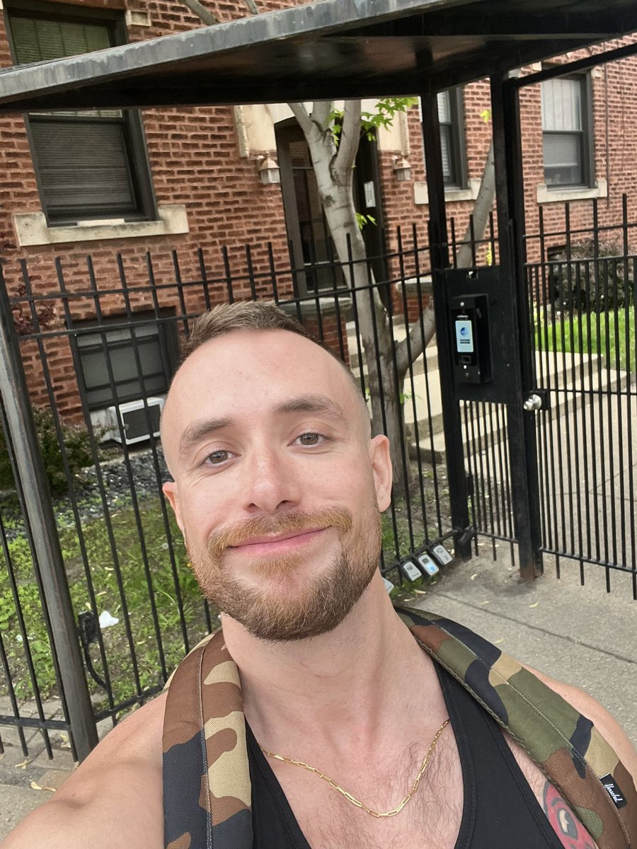 Zaddy Tony VAGUELY sfw tweet media