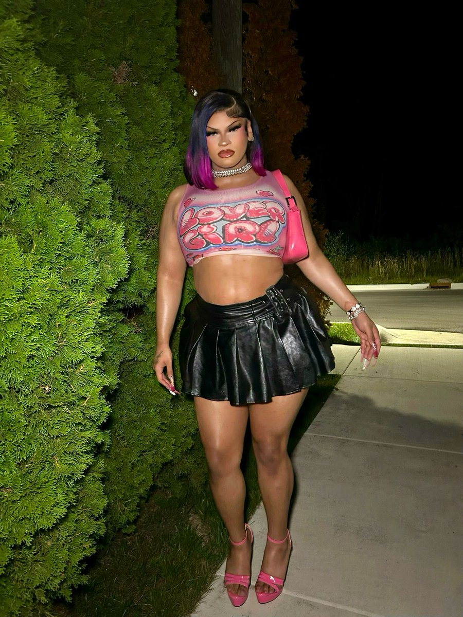 DatsCupcakez's tweet photo. Barbie🎀 https://t.co/qJFLPfaW6N