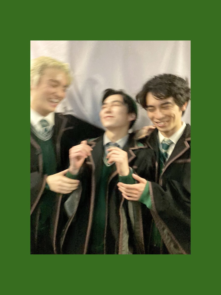 Naoki_Pon_0718's tweet photo. 遂にラストシーズン開幕です🪄
今期は主にクレイグ役を務める形になると思います！

懐かしい面々と慣れ親しんだメンバーが入り混じり、僕らにとっても見たことのない景色が広がっていくことだろうと思います！

12月27日大千穐楽まで駆け抜けて参ります🚂

#ハリポタ舞台 
#呪いの子 https://t.co/4jKzrMciwA