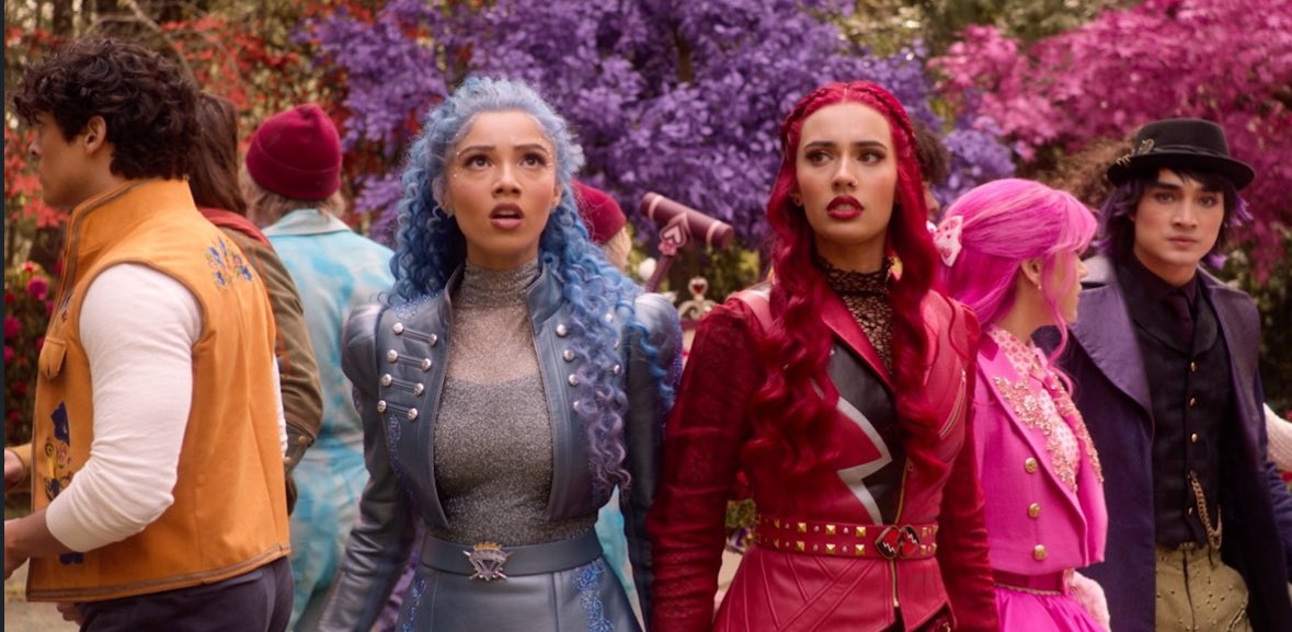 descendantstrr's tweet photo. 🚨 EXCLUSIVE: A Full Scene from Descendants Wicked Wonderland is set to be revealed in the next few days. https://t.co/e9Wnu5kVr4