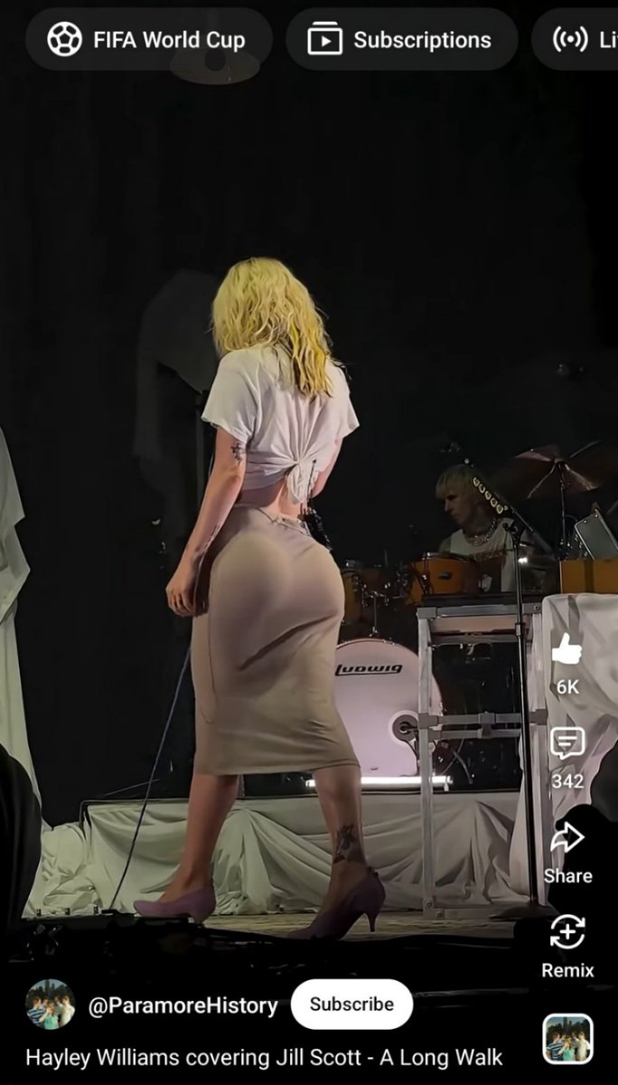 Dreaming_Again_'s tweet photo. Bro when did Hayley Williams become a pawg like gawd DAMN https://t.co/KmxDrV8tls