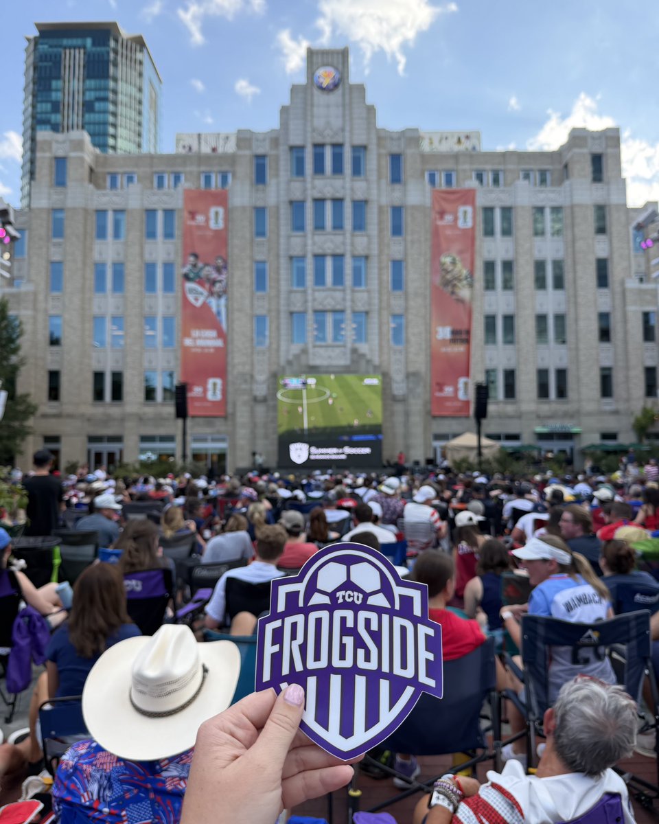 TCUSoccer's tweet photo. Nobody here knows that I am #FrogSide admin ๐ https://t.co/0lNRcvsiEo
