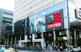 diary868894's tweet photo. 👑 福岡差枚 7/1(水) 速報 📈
「プラザ本店II」が平均+1,080枚、総差枚47.7万枚オーバーという圧巻の出玉感を炸裂‼️

🏆 差枚ランキングTOP5 🏆
🥇 1位：プラザ本店II
📈 平均 +1,080枚 / 総差 +477,317枚

🥈 2位：プラザ3
📈 平均 +912枚 / 総差 +451,455枚

🥉 3位：プラザ博多
📈 平均 +777枚 / 総差 +380,970枚

🎖️ 4位：ワンダーランド1188福岡東店 (+620枚)
🎖️ 5位：ワンダーランド香椎II (+565枚)