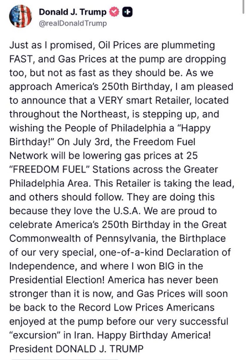 WhiteHouse's tweet photo. Oil prices are plummeting FAST! Happy Birthday America! https://t.co/LL1QqSgYaf