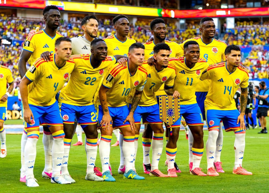 CamiNews93's tweet photo. “A Colombia  la meto ahora en la lista de candidatos. Está en un nivel altísimo, tiene futbolistas fantásticos, son muy físicos y muy rápidos y de una calidad técnica muy alta. Creo que es una grandísima selección” Luis de la Fuente en RDP https://t.co/x49Qnaw65M