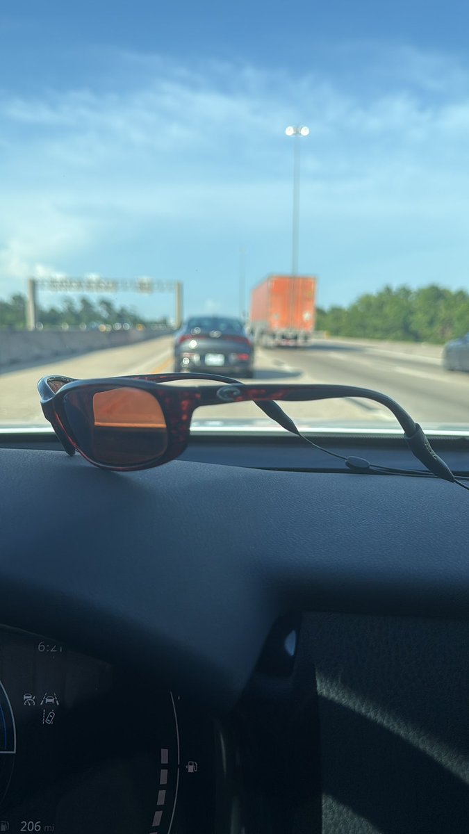fuckrudygobert's tweet photo. When I die , bury me in my fucking costas. https://t.co/RysH8FrQCk