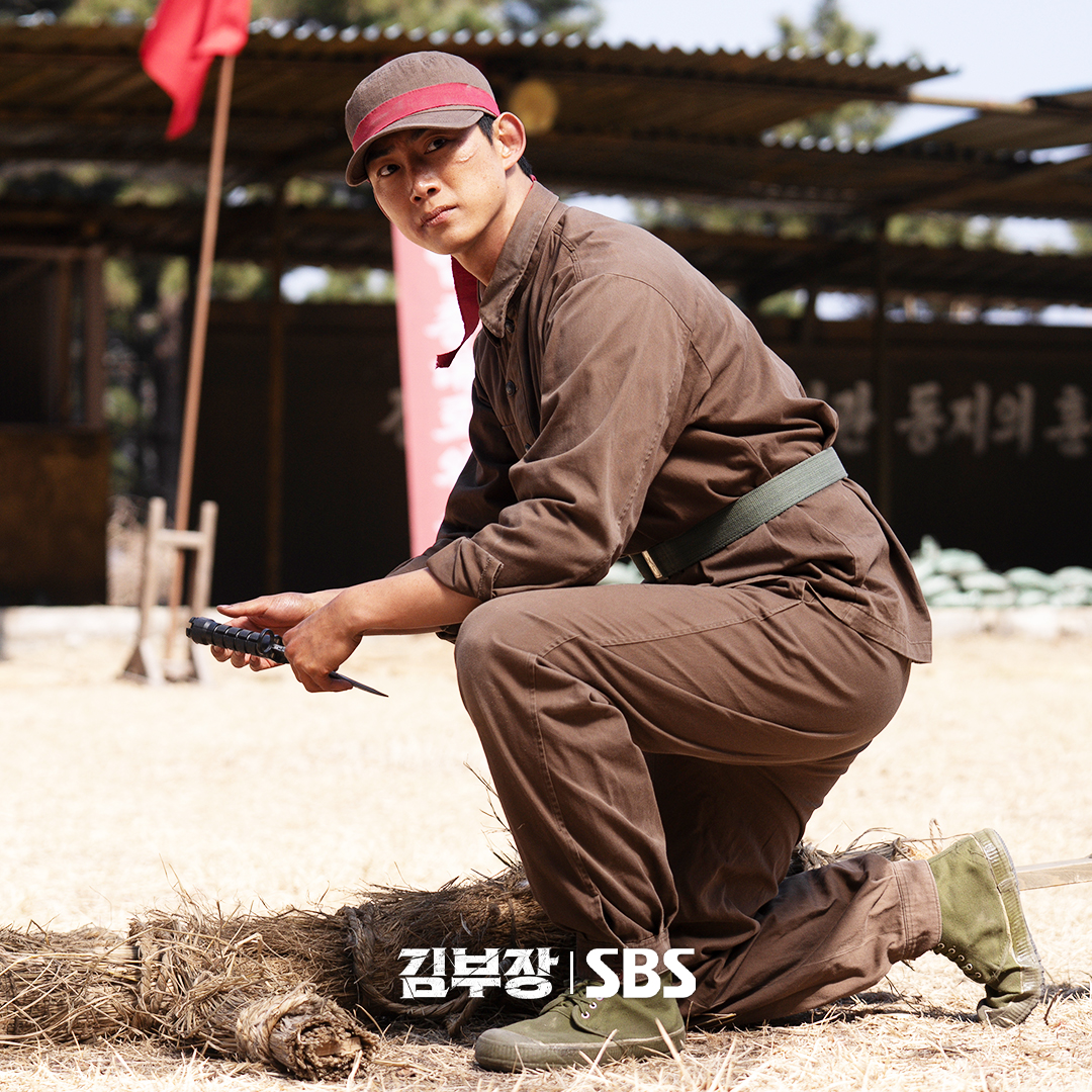 SBSNOW's tweet photo. 야성미 풀장착한 김부장의 특급 지원군 옥택연💥
과연 두 사람에겐 어떤 과거가 숨겨져 있을까?

SBS 금토드라마 <김부장>
☞ [금,토] 밤 9시 50분

#SBS금토드라마 #김부장
#AgentKimReactivated
#소지섭 #최대훈 #윤경호 https://t.co/vTS7fPru7p