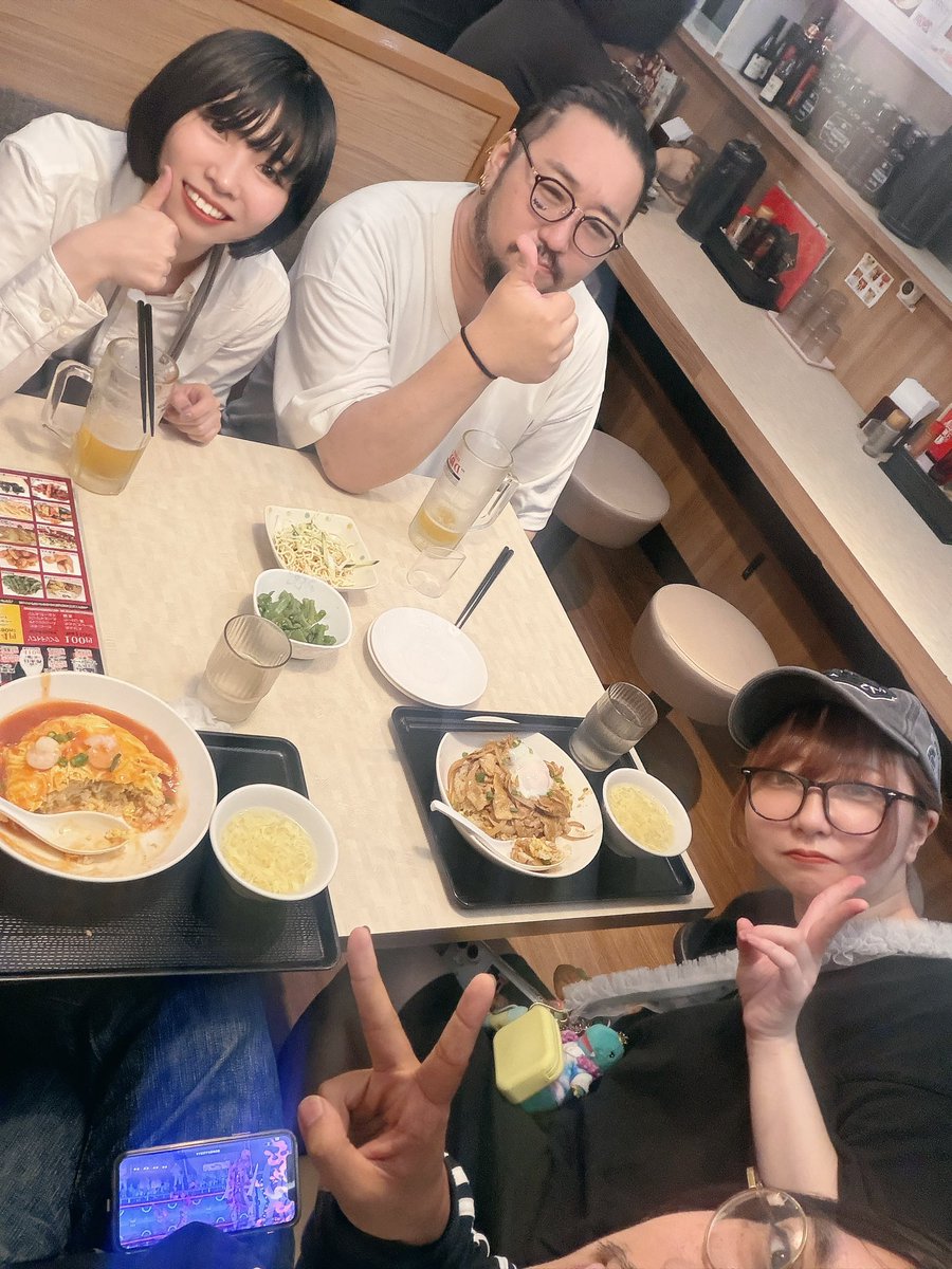 nekokanband's tweet photo. 昨日の夜スタジオでした💪
明日7/3㈮下北沢近松によろしくお願いします★
寝込みかんぱにゅらは20:40から出演させていただきます🔥

スタジオの後に一番館のねこかん達🐱

ギターサポートはJOMOさん【@ericsekine_jam 】🎸 https://t.co/IaQShy4Hs8