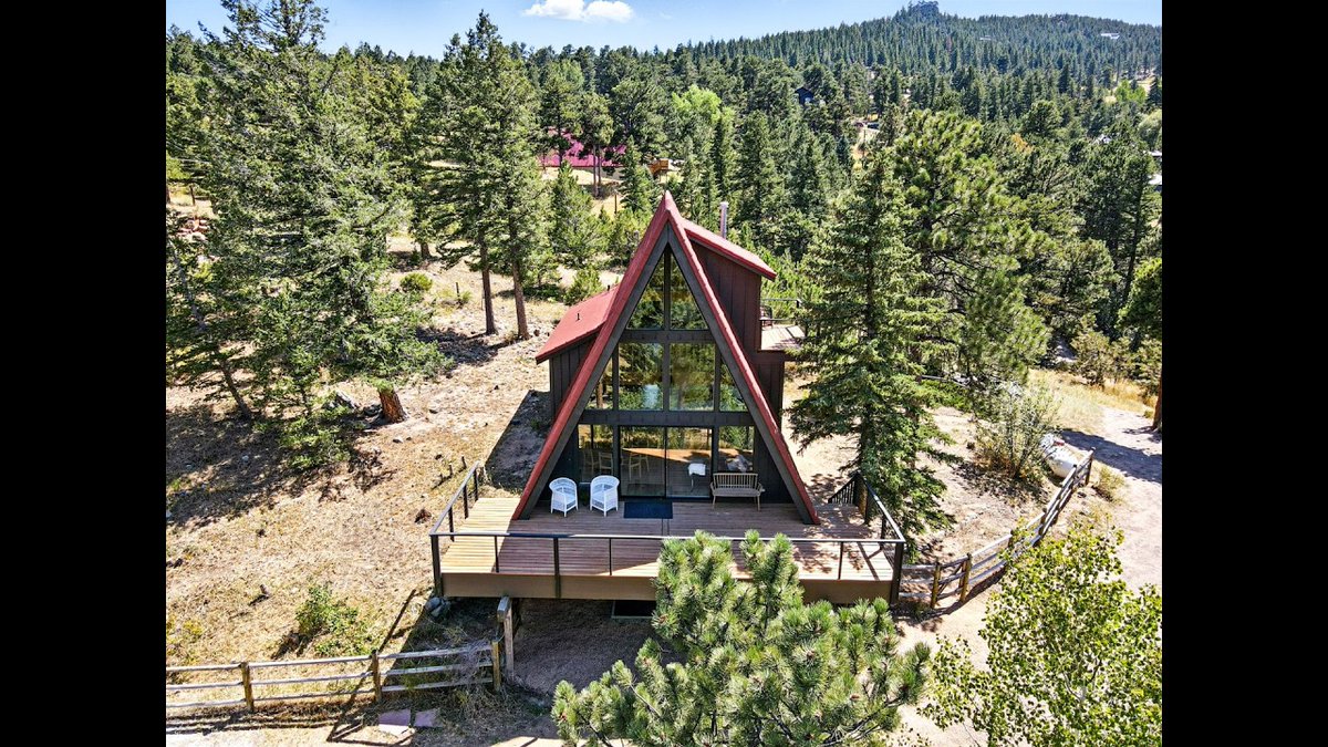 DustinMPeyser's tweet photo. Karen Bernardi presents 118 Crooked Spur Boulder, CO | https://t.co/ClTkzvGtsl https://t.co/nTiDkJQSOI 👉 Find Hidden Equity https://t.co/YyjTztX4Wv 👈 #BoulderRealEstate #ColdwellBanker #KarenBernardi #RealEstateAgent #HomeForSale https://t.co/2B0qrnonWH