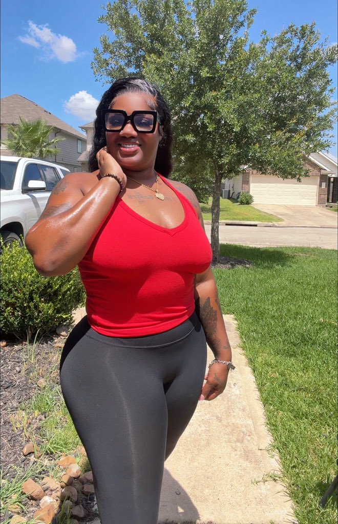 Amira4098's tweet photo. I don’t compete, i just do and let result to show #SingleDating #singlemom #Houston #blackbeauty #iloveamerica #love https://t.co/uqz2JsZNkB