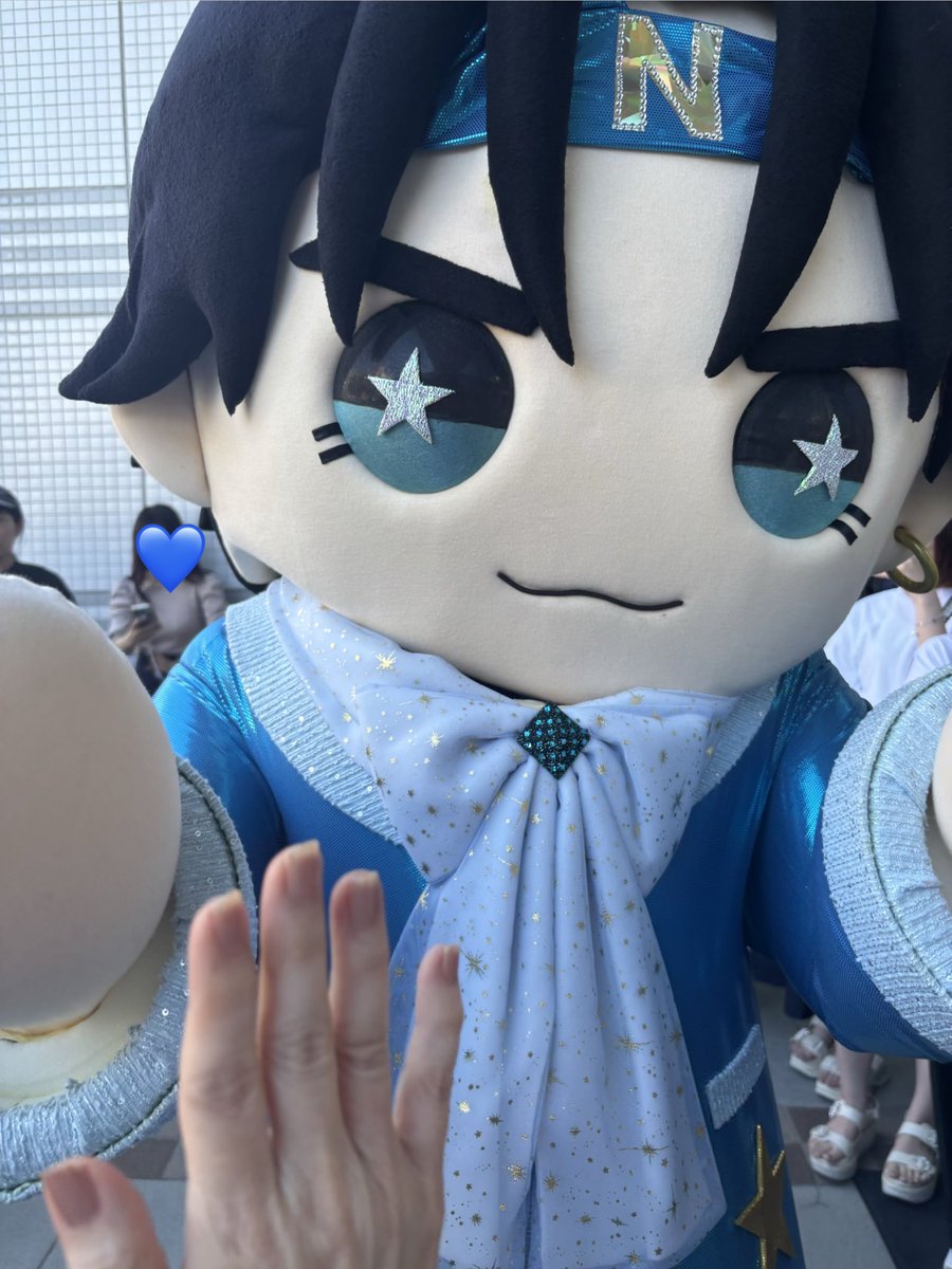 yrm_53's tweet photo. ケンティーのLIVE行ったのって5月なのね
おけんと様とタッチしたんだーーー♡
今でも楽しい、ずっと楽しい
来年は有明（かな？）まで行けるように筋肉をつけるぞ。でもマシンピラティスはやめたぞ。次、なにしようか https://t.co/l2v1cEDxr7