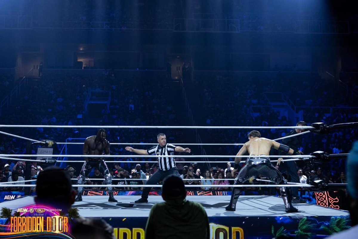 PipeDownBruv's tweet photo. People throw around the words blood, sweat, and tears like they’re just a saying. For me, they’re the truth. I’ve bled in rings all over the world. I’ve pushed my body until it screamed at me to stop. I’ve shed tears wondering if all the sacrifice would ever be worth it. https://t.co/PHUImPTGWH