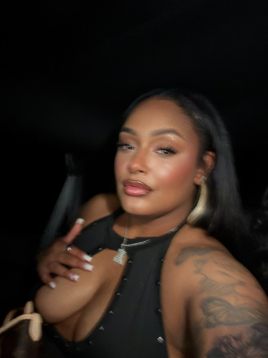 _missaariah's tweet photo. pretty brown 🐆🖤 https://t.co/nHLdrSm1jj