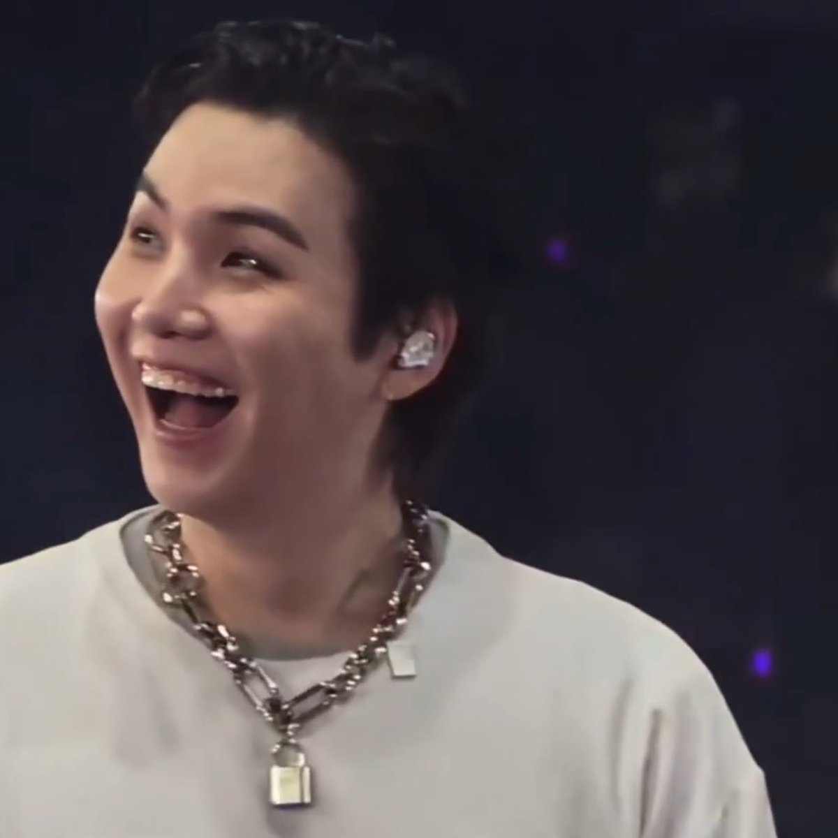 kosmicyoon's tweet photo. guys. GUYS. https://t.co/ATholyGG3d
