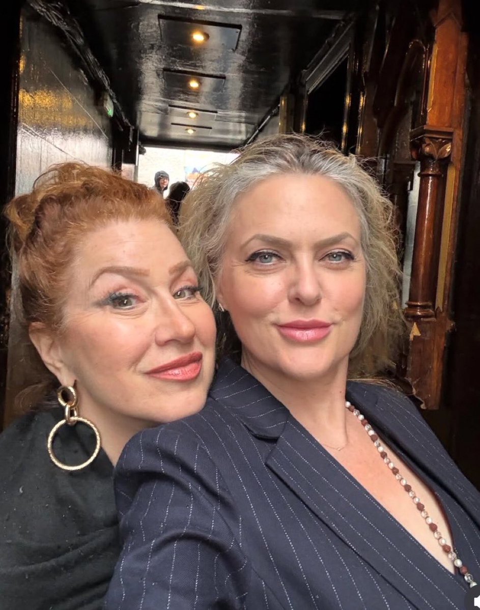 moonabbottt's tweet photo. once again mommies are mommying https://t.co/mIX0Jdt232