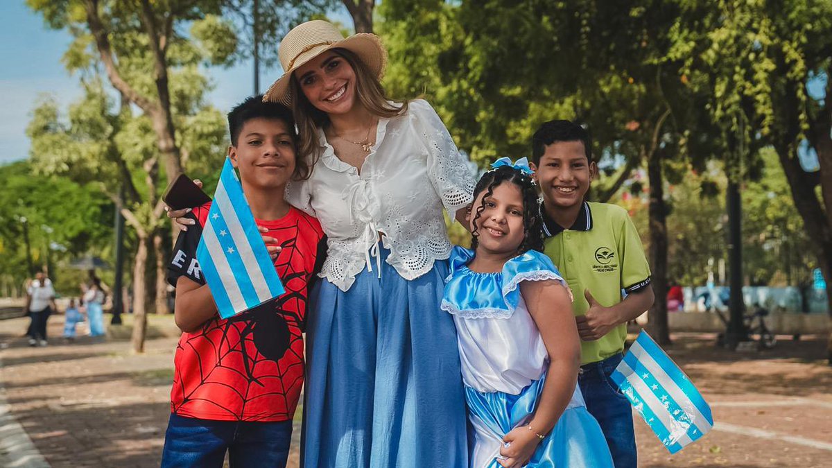 DASEAlcaldiaGye's tweet photo. En DASE EP seguimos creando espacios que fortalecen nuestra identidad y unen a la comunidad.

@taticoronelf
@alcaldiagye 

#AsíSeHaceGuayaquil #CiudadDeTodos https://t.co/XQpL8UuMfW