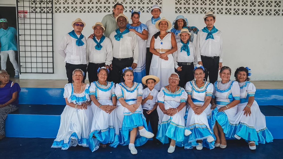 DASEAlcaldiaGye's tweet photo. En DASE EP seguimos creando espacios que fortalecen nuestra identidad y unen a la comunidad.

@taticoronelf
@alcaldiagye 

#AsíSeHaceGuayaquil #CiudadDeTodos https://t.co/XQpL8UuMfW
