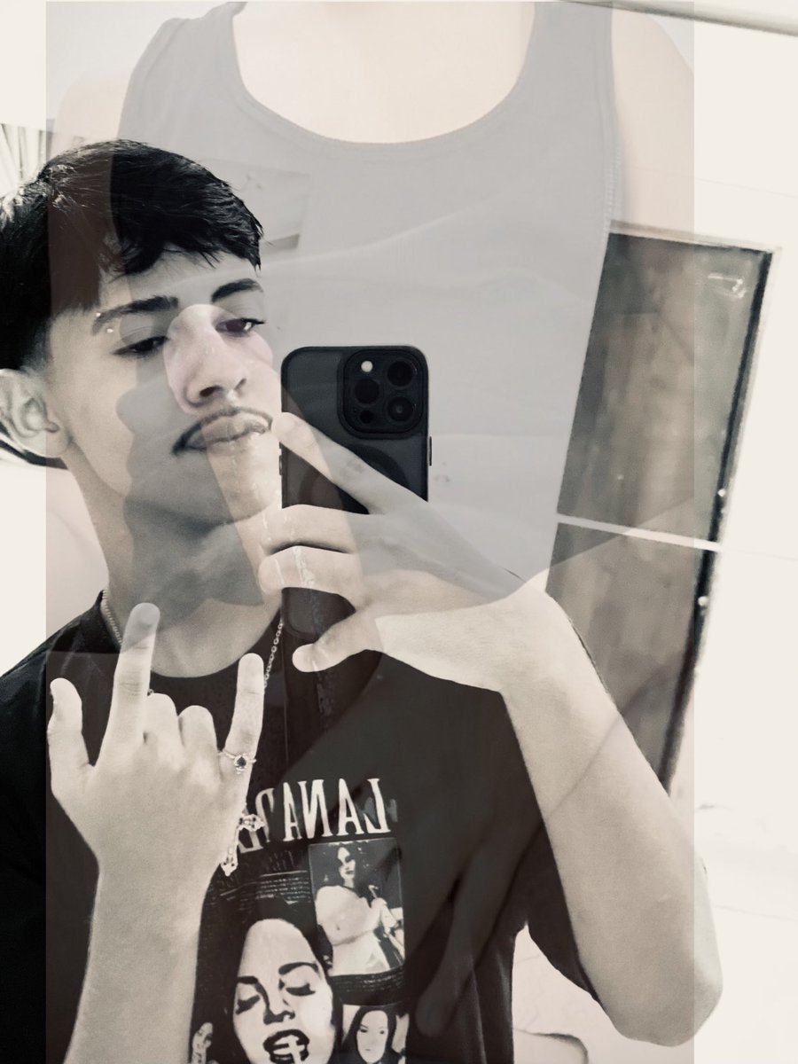 cherrycxked's tweet photo. https://t.co/05ltlH2xaL