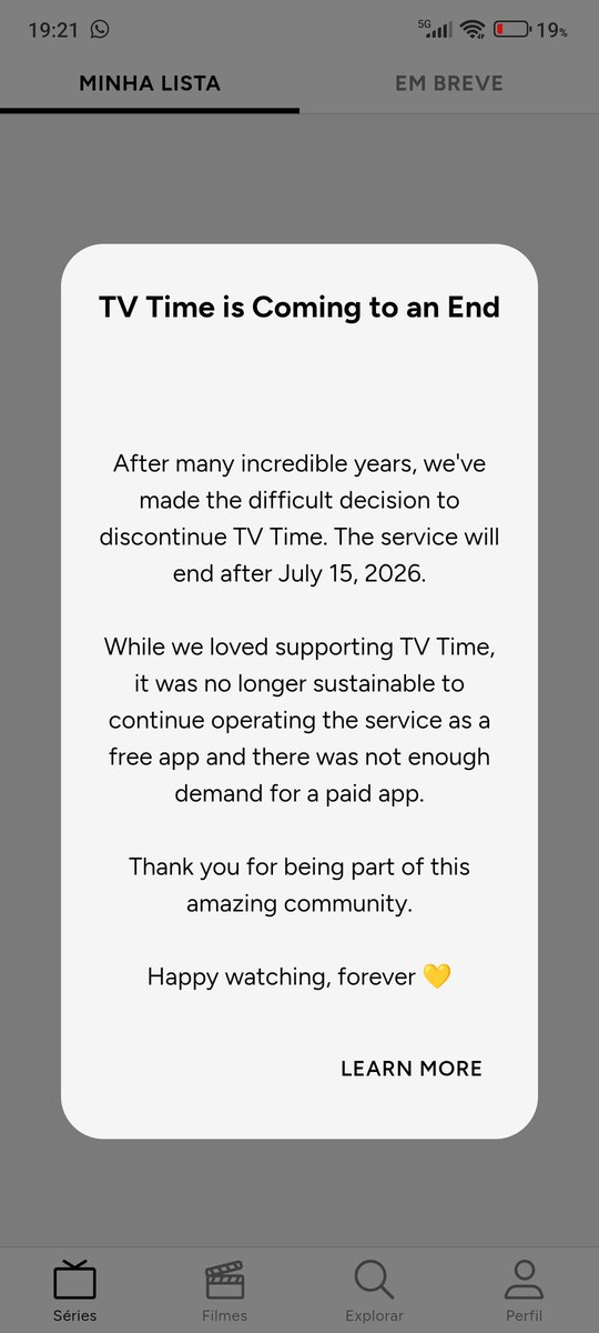 FlavioEdre's tweet photo. É o quê?! 
Como assim o TV Time vão encerrar?! Caraca tem uns 8 anos que uso, como substituir?! Como cadastrar tudo de novo?  Pow, bota isso pago, que geral compra!

#TVTime https://t.co/CNUnCTkcvp